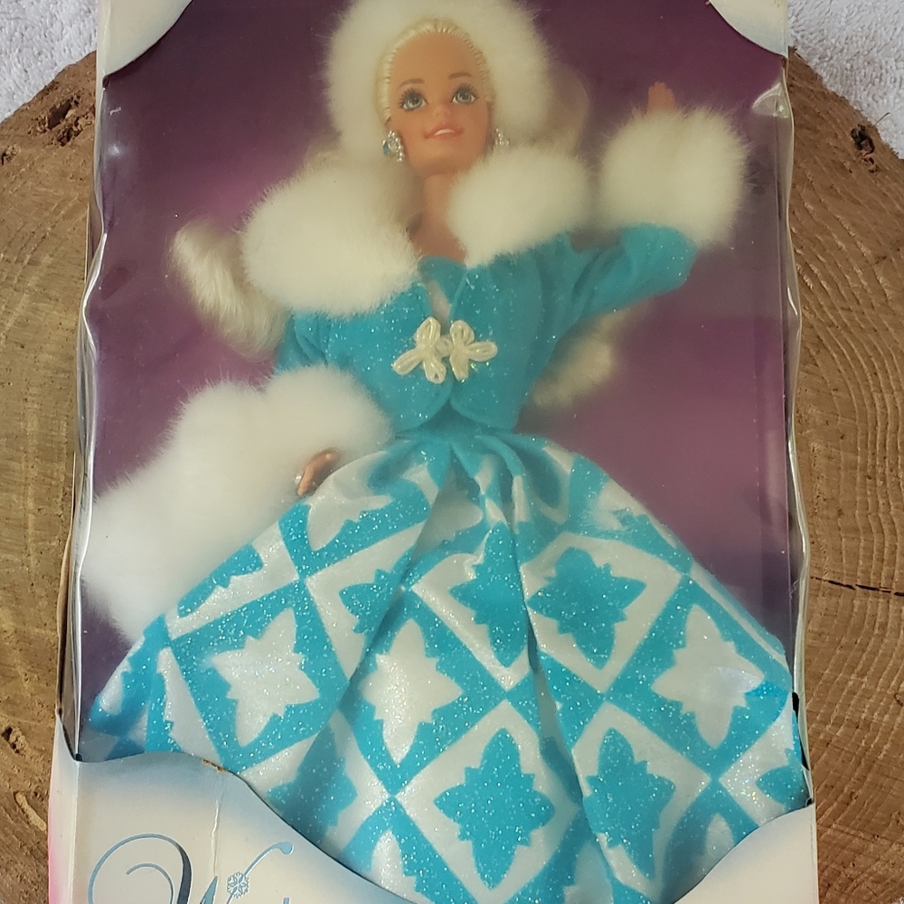 1996 Winter Renaissance Barbie, NIB, vintage